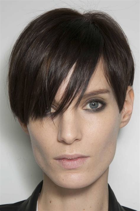 brown short straight hair|pictures of short straight haircuts.